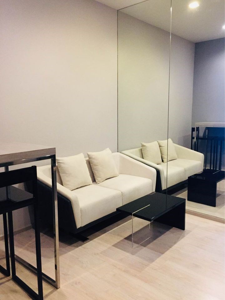 M Thonglor 10 Pet Friendly One bedroom condo for sale