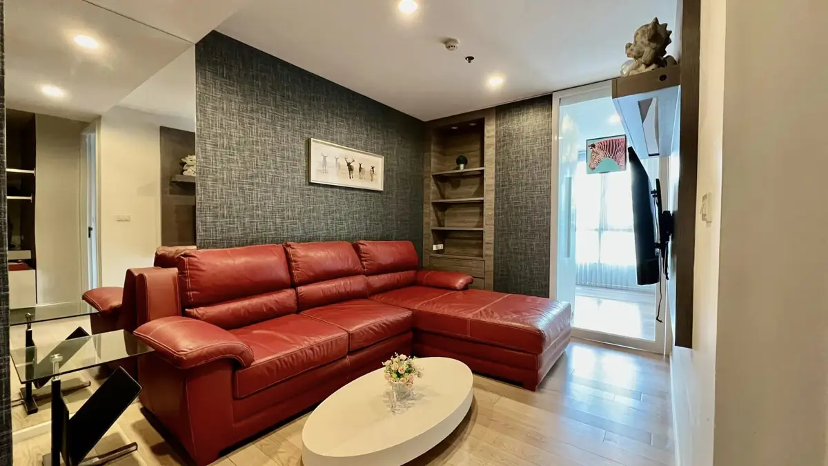 15 Sukhumvit Residences 2 bedroom condo for sale with tenant