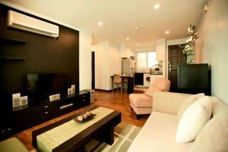 2 Bedroom condo for sale with a tenant at Baan Siri Sukhumvit 13 - คอนโด - คลองเตยเหนือ - Nana