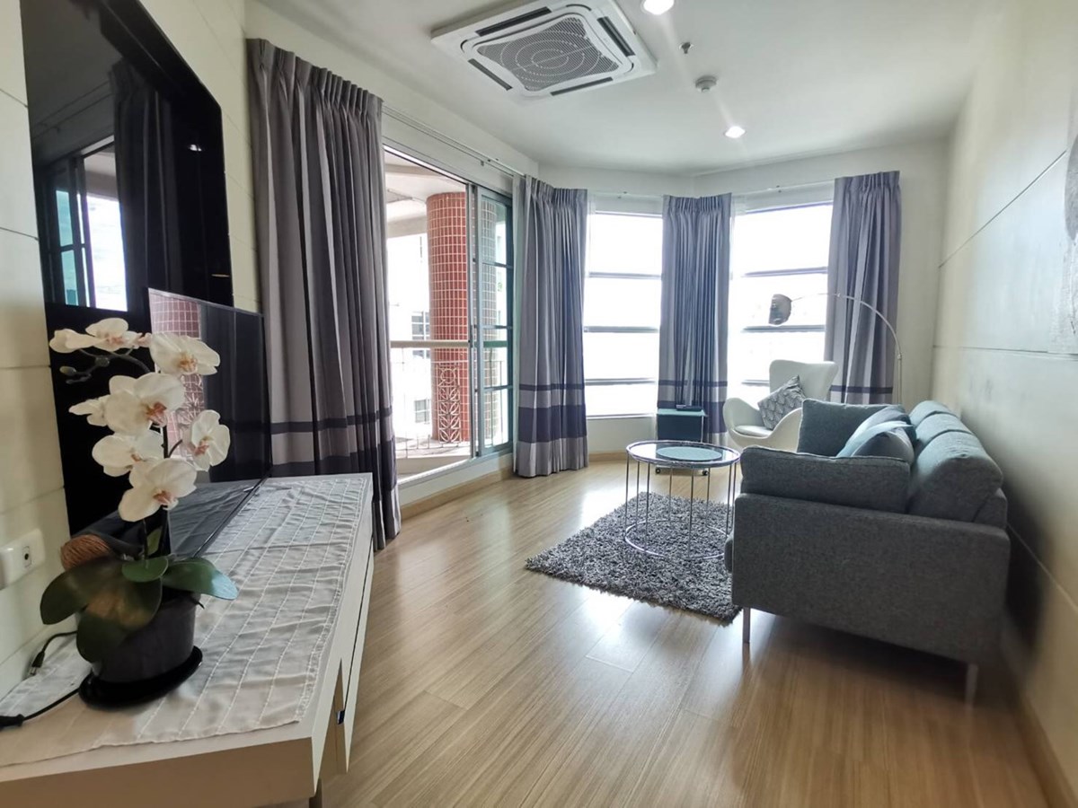 2 bedroom condo for sale with tenant at AP Citismart - Condominium - Khlong Toei - Asoke
