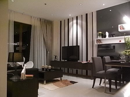 1 bedroom condo at The Emporio Place for sale - Condominium - Khlong Tan - Phrom Phong