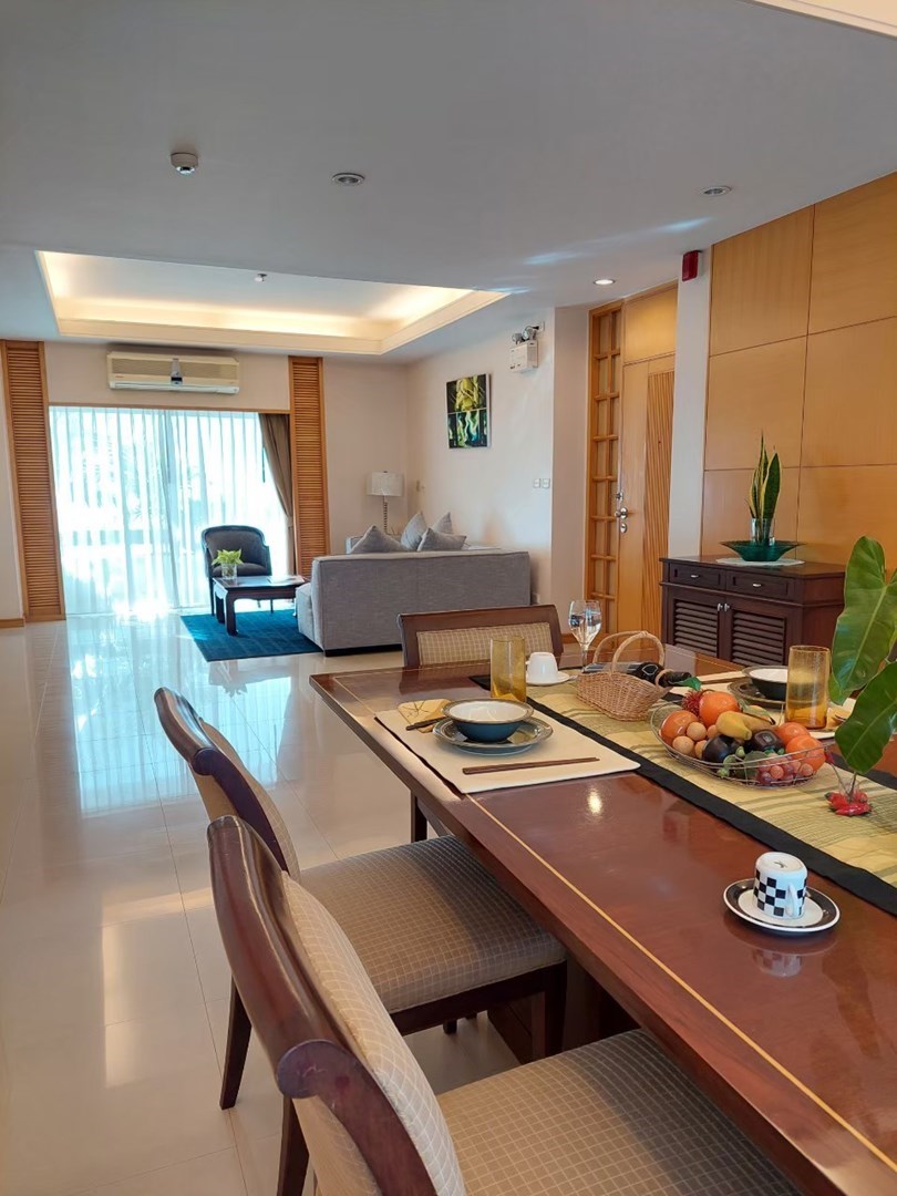 Esmeralda 3 bedroom apartment for rent - Condominium - Thung Maha Mek - Sathorn