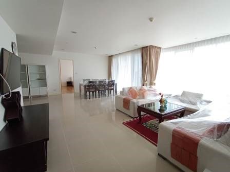 3 bedroom condo for sale with tenant at Fullerton Sukhumvit - Condominium - Khlong Tan Nuea - Ekkamai