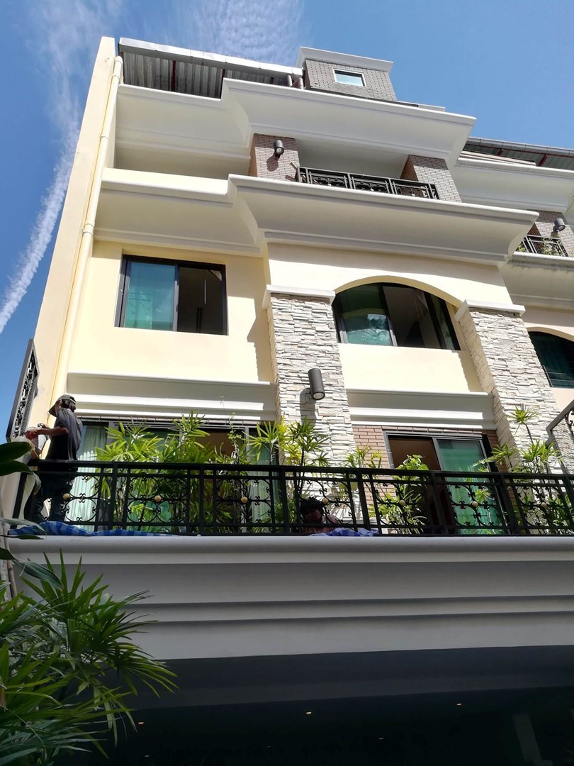 4 bedroom townhouse for rent at Evanston Thonglor 25 - House - Khlong Tan Nuea - Thong Lo