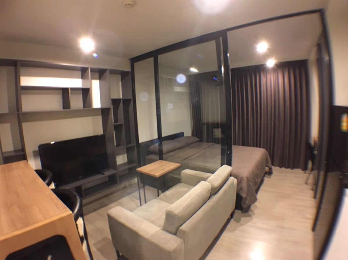 1 bedroom condo for rent at Maestro 02 Ruamrudee - Condominium - Lumphini - Phloen chit