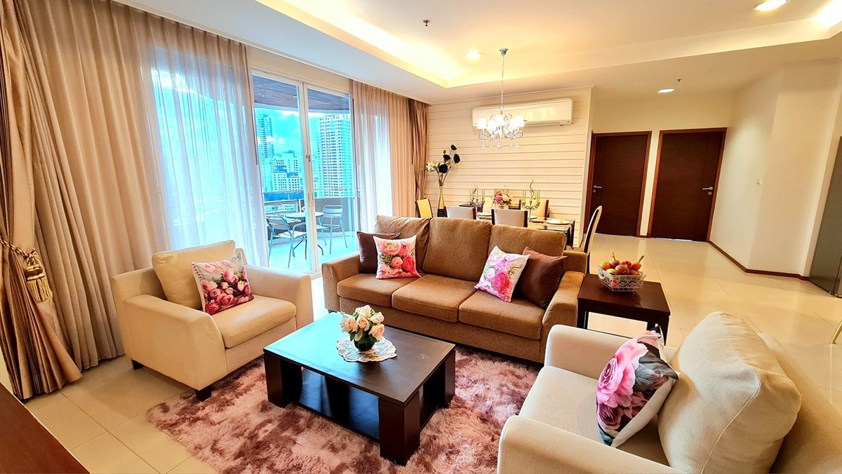 Piyathip Place 3 bedroom apartment for rent - Condominium - Khlong Tan Nuea - Phrom Phong