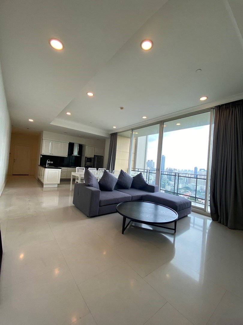 2 bedroom condo for rent at Royce Private Residences - คอนโด - คลองเตยเหนือ - Phrom Phong