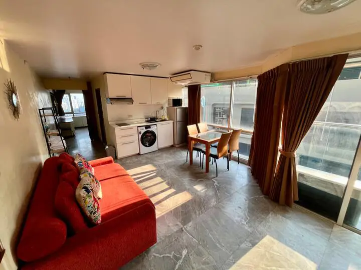 Sukhumvit Suite 1 bedroom condo for sale - Condominium - Khlong Toei Nuea - Nana