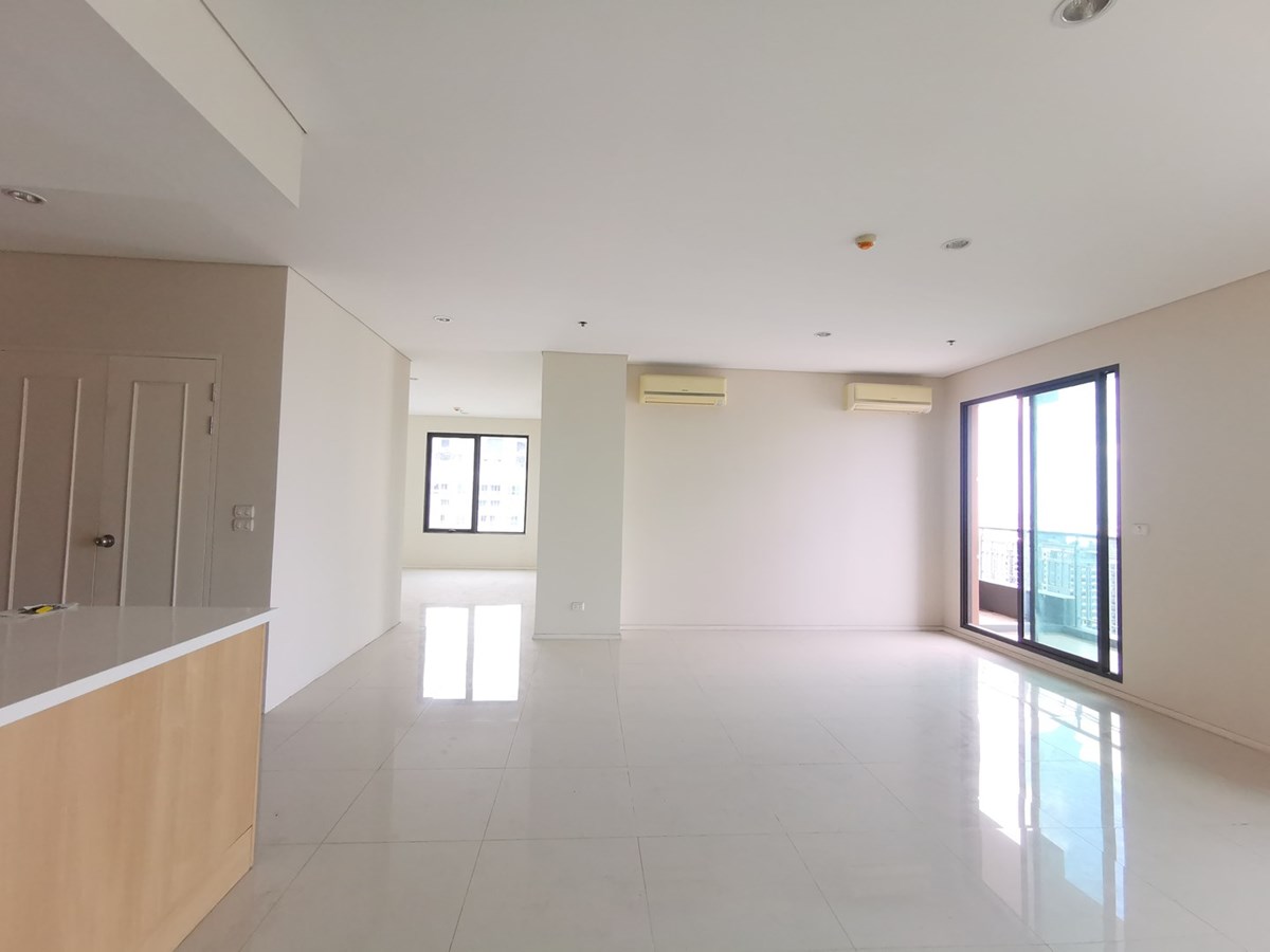 Villa Asoke 5 bedroom penthouse for rent - Condominium - Makkasan - Asoke
