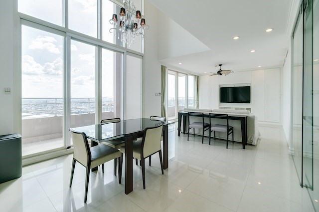 Watermark Chaophraya 3 bedroom penthouse for sale - Condominium - Bang Lamphu Lang - Charoen Nakhon