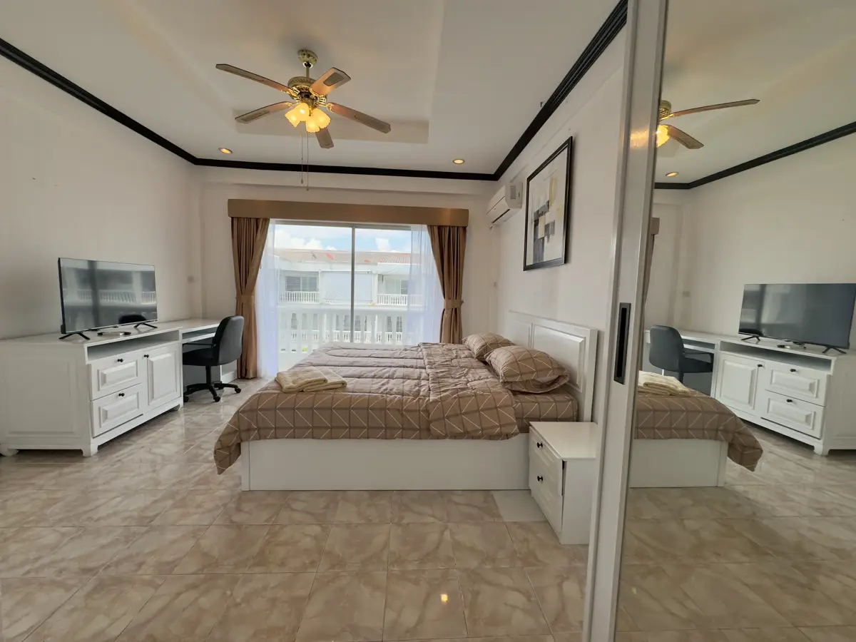 MAJESTIC - Condominium -  - 