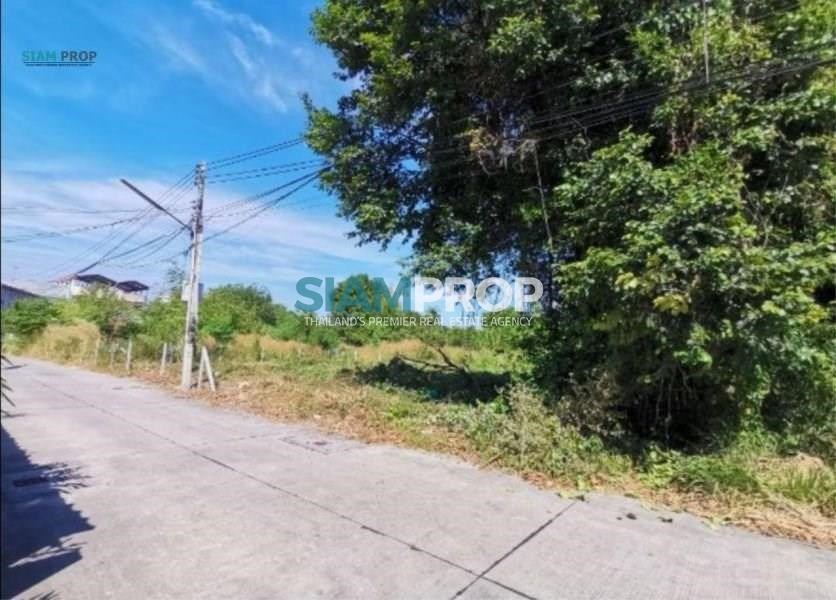 Land in Surasak Sub District, Sriracha District, Chonburi Province Selling at a reasonable price - ที่ดิน -  - Surasak Sub-district, Sriracha District, Chonburi