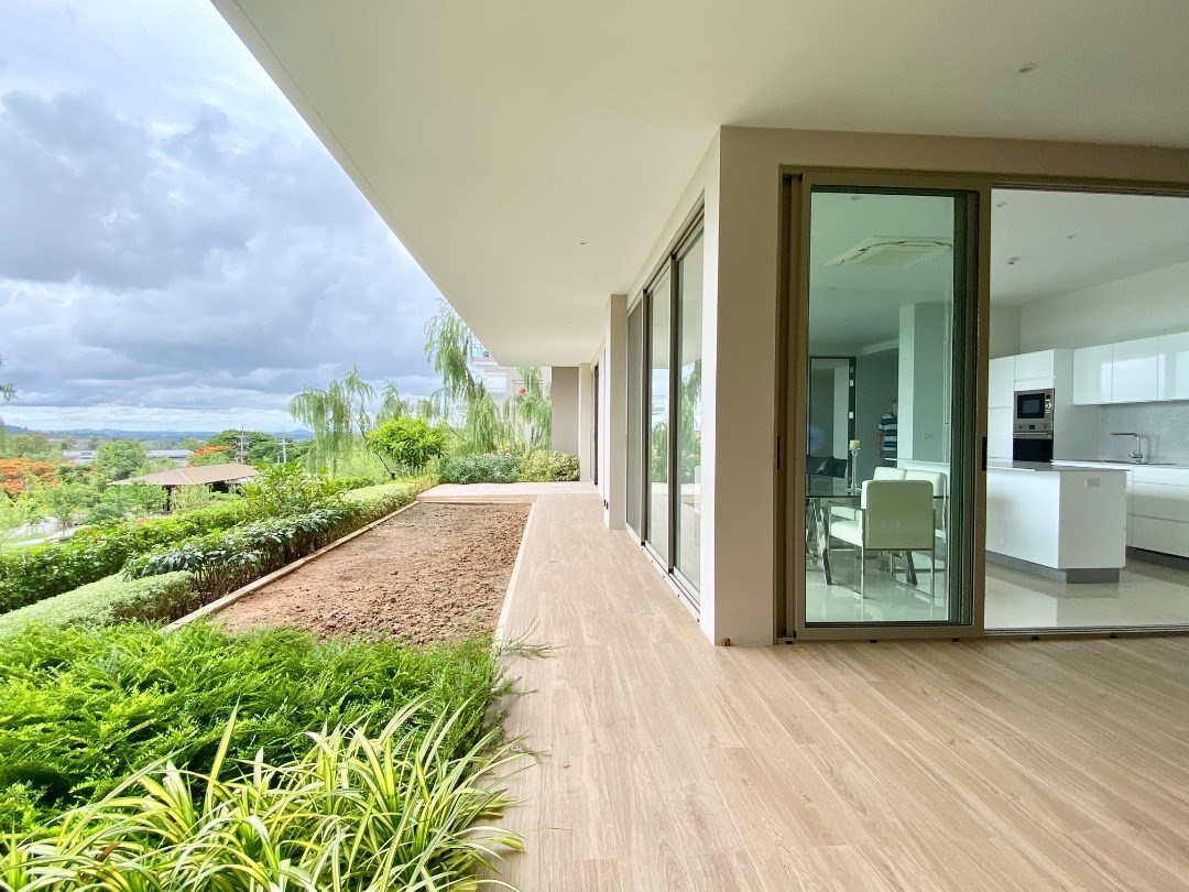 One-of-a-kind 2-bedroom ocean-view condo at the one-of-a-kind Sunplay estates in boutique Bang Sare.  - Condominium - Bang Saray - 