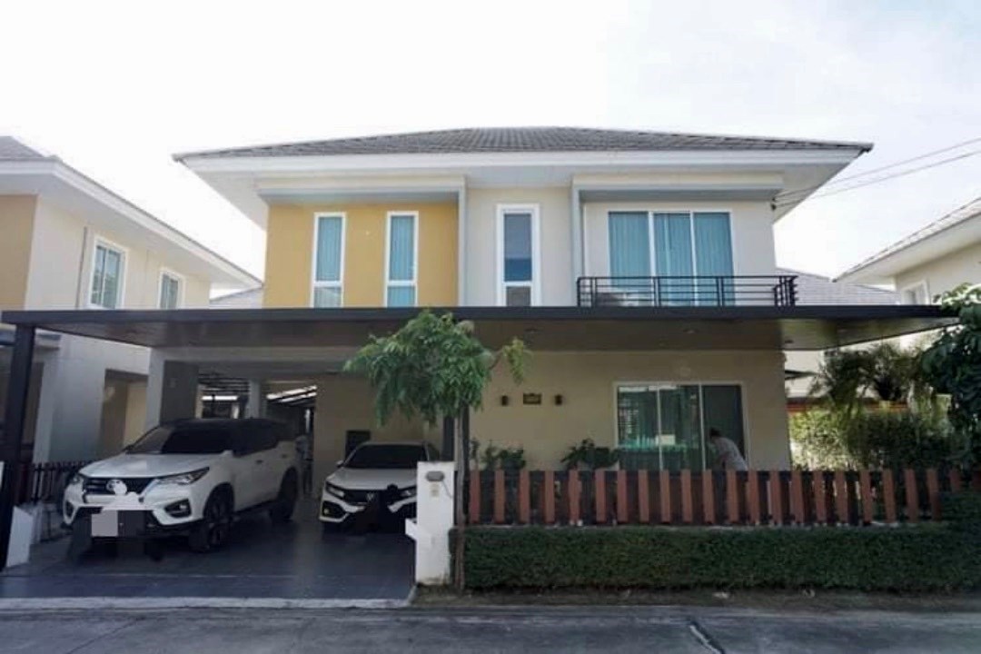 3 Bedrooms in Ban Chang close to Sukhumvit Road.  - House - Baan Chang - 