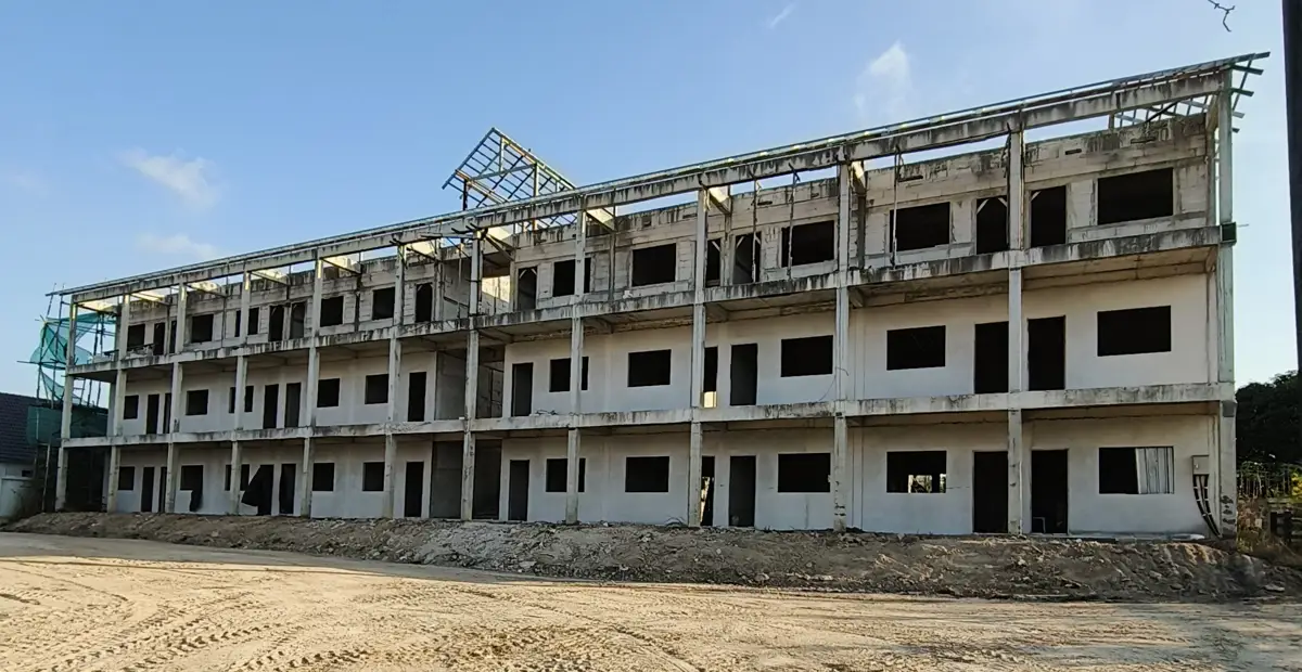 A 30 rooms unfinished apartment building near Ban Chang, Rayong - Commercial - Nikhom Phatthana - Makham Khu