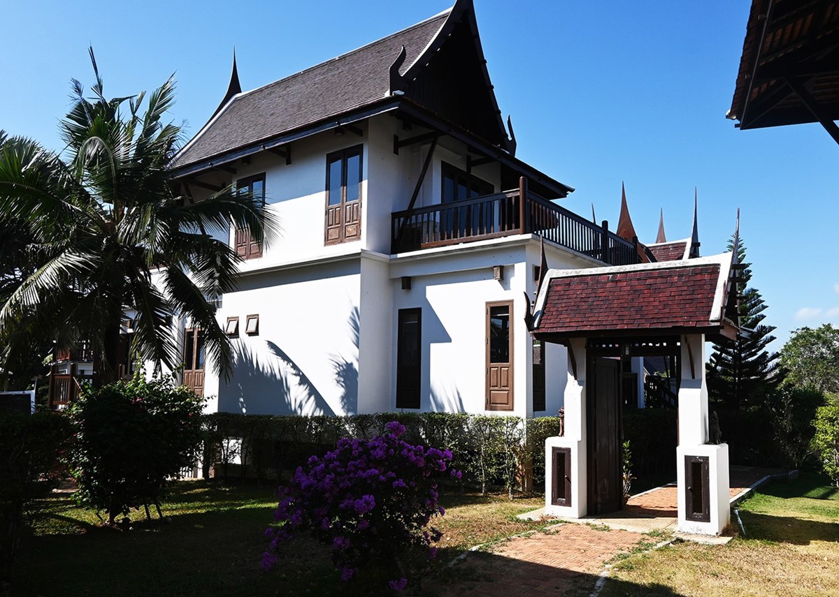 Luxurious modern villa in traditional Thai design in Cape Mae Phim. - House - Mae Phim - Cape Mae Phim