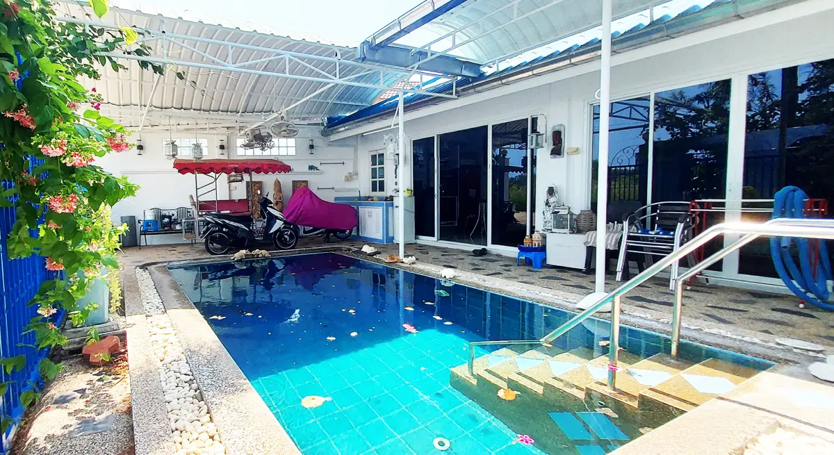 Small corner townhouse with private swimming pool in Mae Phim - House - Mae Phim - Sinsiam Village