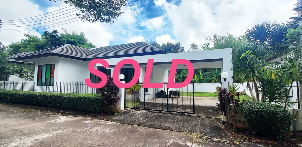 Pre-built villa in residential area "41" in Kachet, Rayong - House - Ban Phe - 41, Kachet