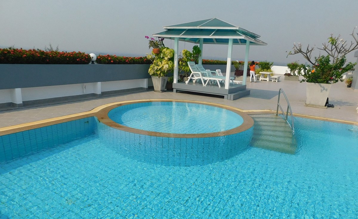 Condo with rooftop pool and beach views in Mae Phim. Rayong - Condominium - Mae Phim - Mae Phim