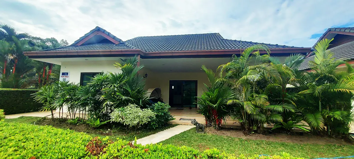 Well-managed villa with pool access in Garden Villas, Mae Phim, Rayong - House - Mae Phim - Garden Villas