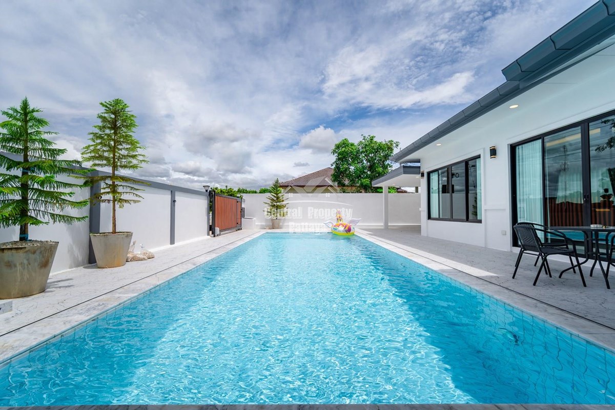 Modern 3-Bedroom Pool Villa with Elegant Interiors – Pattaya - House - Huay Yai - 