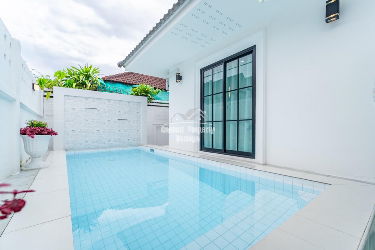 Modern 3-Bedroom Pool Villa for Rent in Pattaya Land and House Village - House - Pattaya East - 