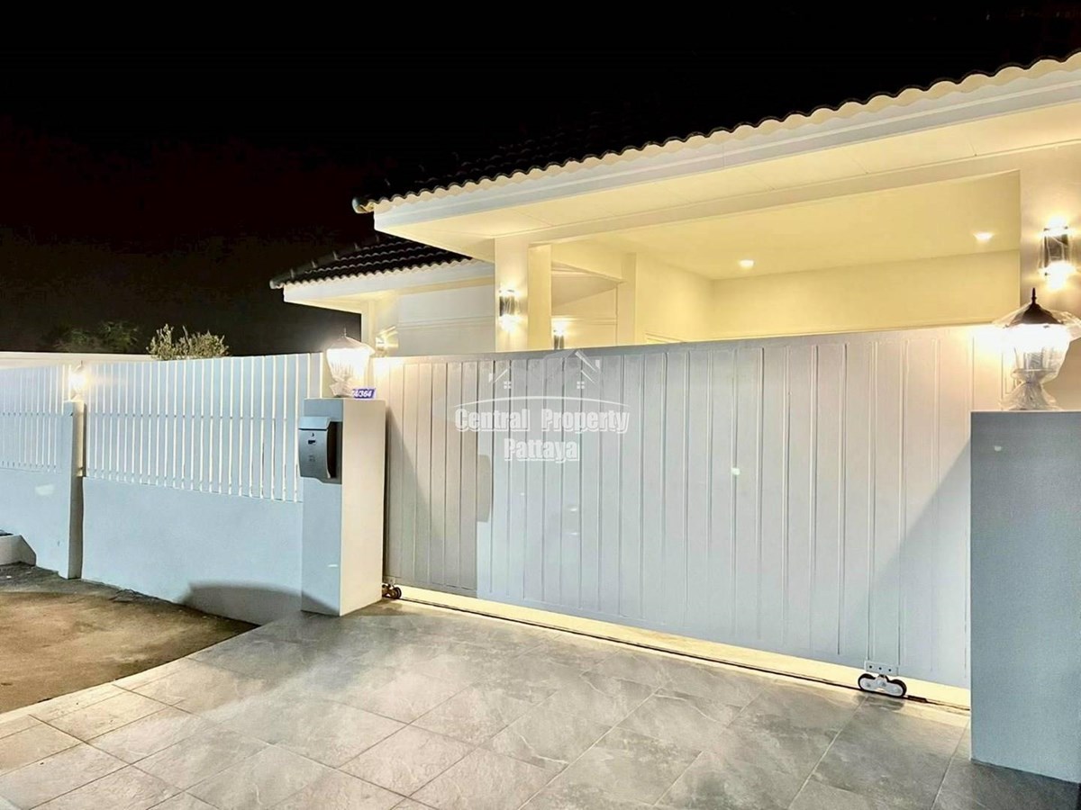 Warm & Elegant Corner Home with Imported Olive Tree Garden - อพาร์ทเม้นท์ - พัทยาตะวันออก - 