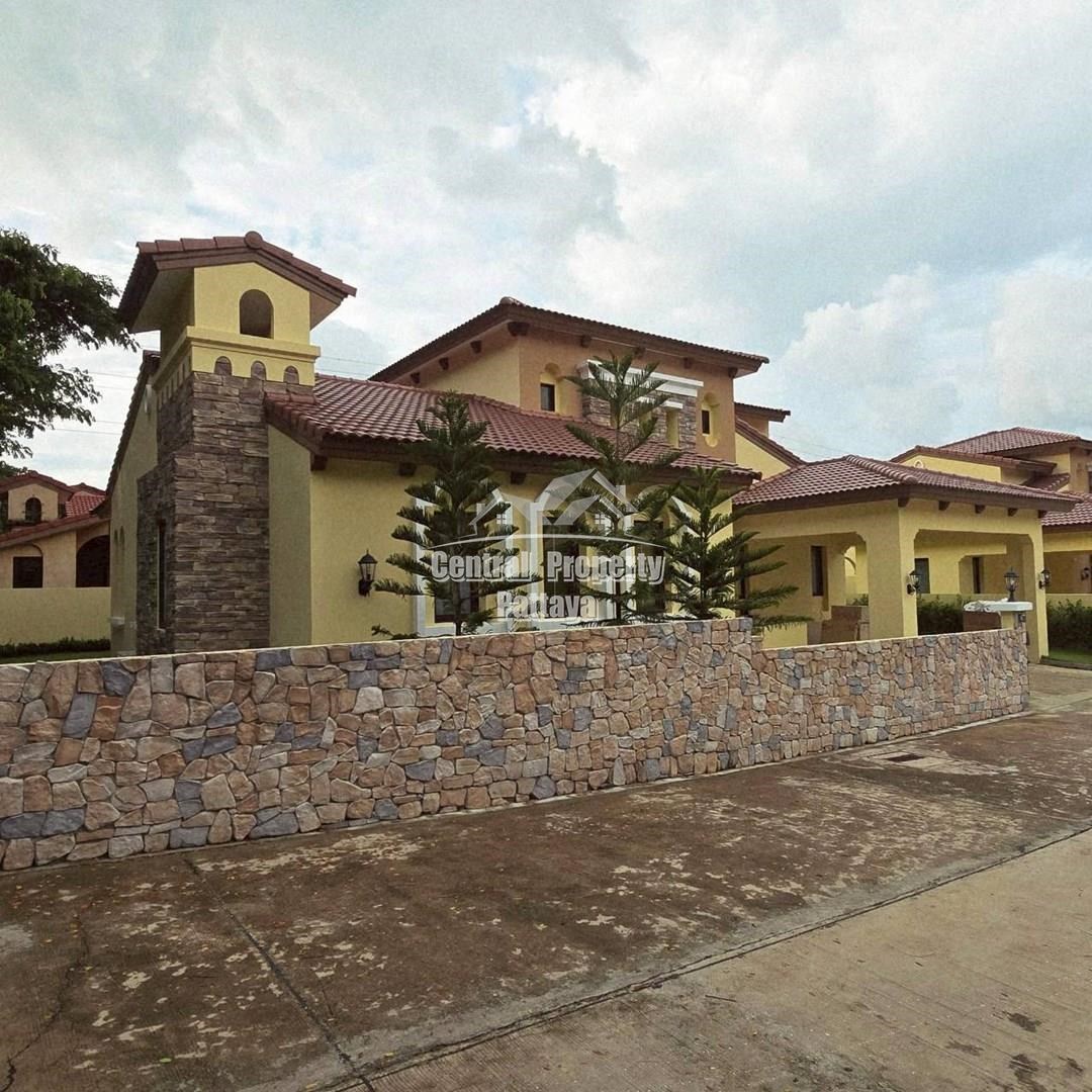 Elegant Mediterranean-Style 3-Bedroom Pool Villa – Chivani Pattaya - House - Huay Yai - 