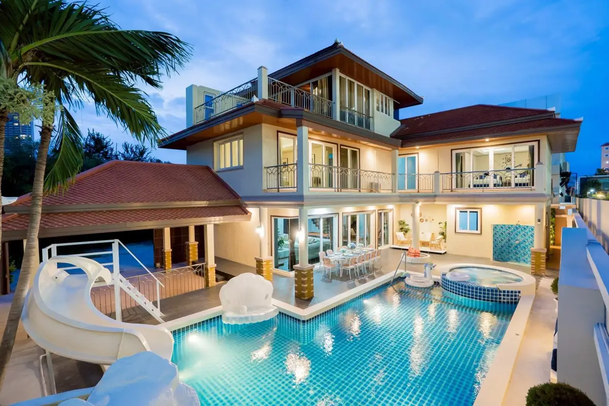 Pool Villa in a Beachfront Village - House - Jomtien Beach - Jomtien Beach