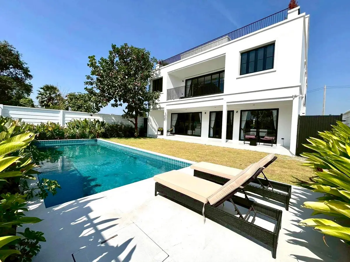 Highgrove Villas Pattaya - House - Lake Maprachan - Lake Maprachan