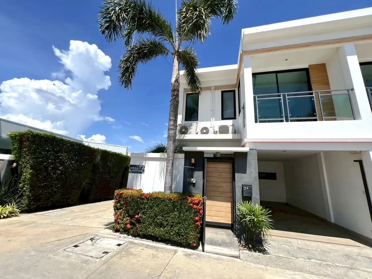 Tropicana Pool Villa Pattaya - House - Jomtien - Jomtien