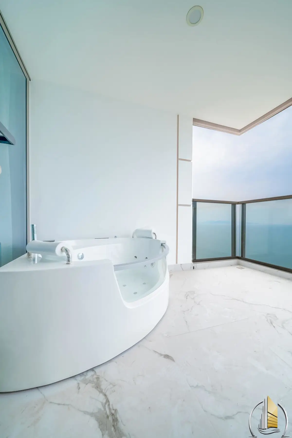 2 Bed Beachfront Condo for Sale in Jomtien, Pattaya  - Condominium - Jomtien - Copacabana Beach Jomtien