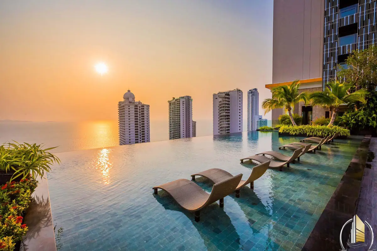 Modern Luxury Living in Wongamat, Pattaya: 1-Bedroom Condo for Sale  - Condominium - Na Kluea - The Riviera Wongamat