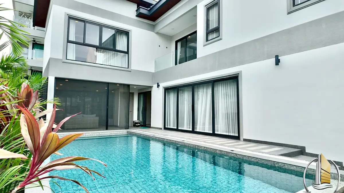 3 Bed Pool Villa for sale in Pattaya - House -  - 
