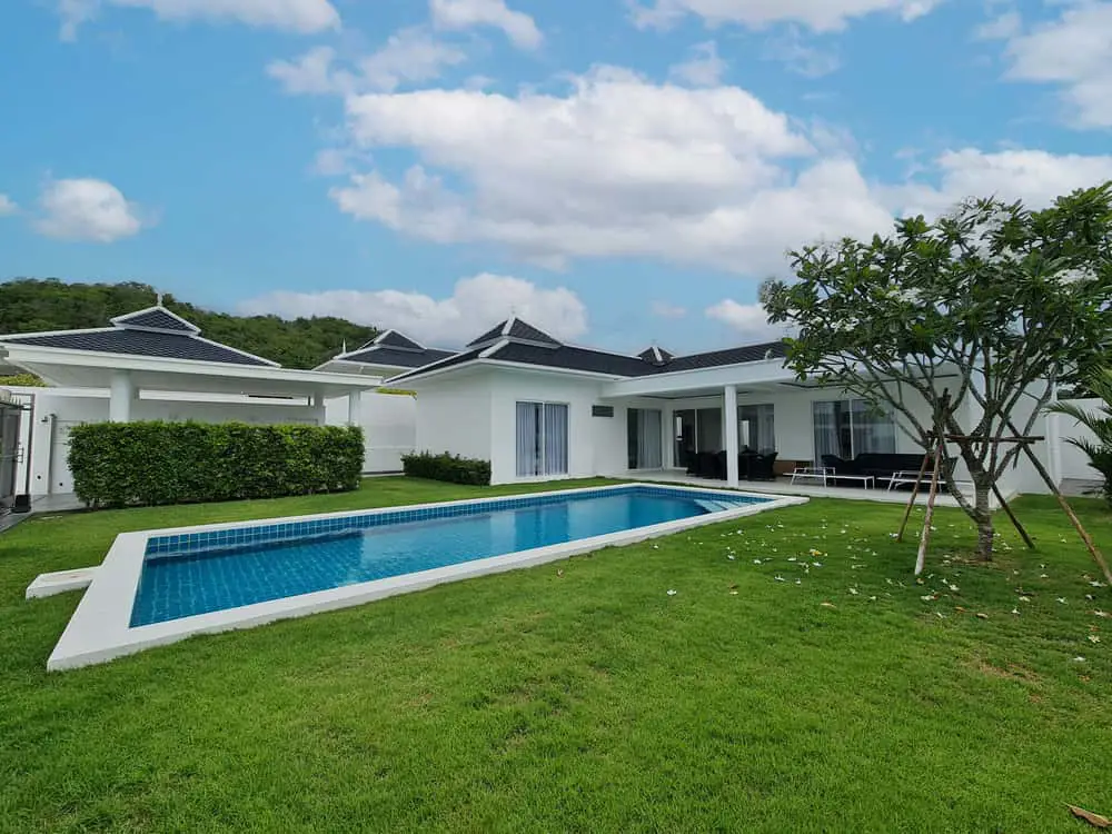 Luxe Living: Private Pool Oasis - House - Nong Kae - Soi 102