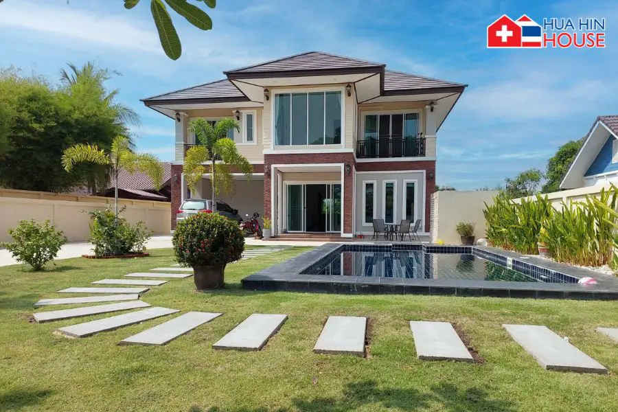 Charming Double-Storey House with Private Pool - House - Hin Lek Fai - Hin Lek Fai