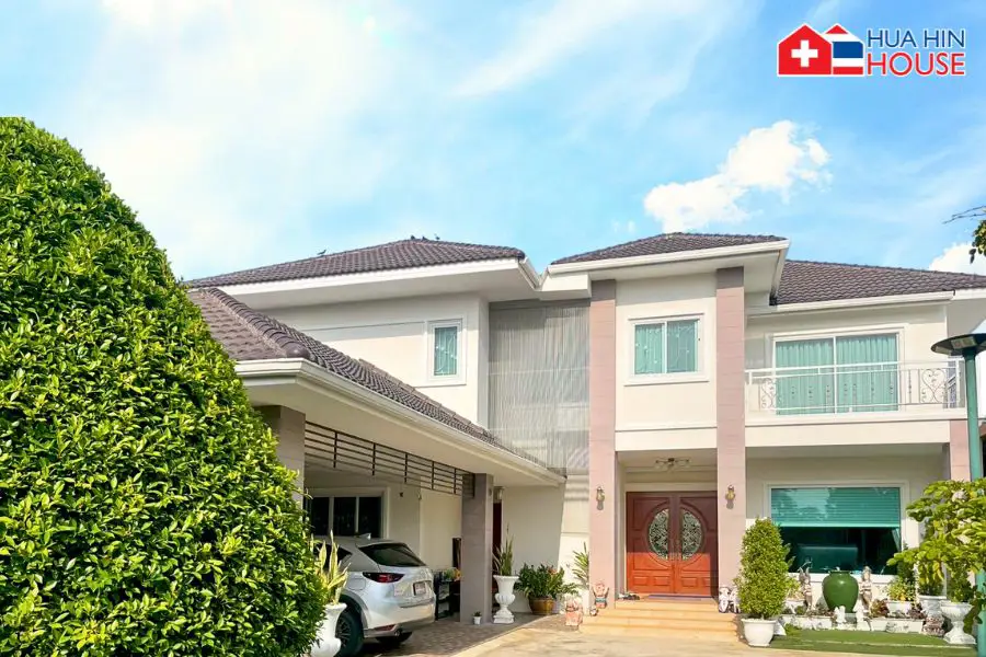 Luxury Family Home on 1-Rai Land - House -  - 