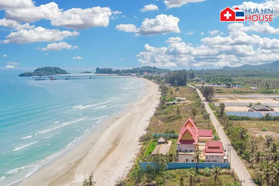 Private Beachfront with Panoramic Sea Views - House -  - Bang Saphan Yai