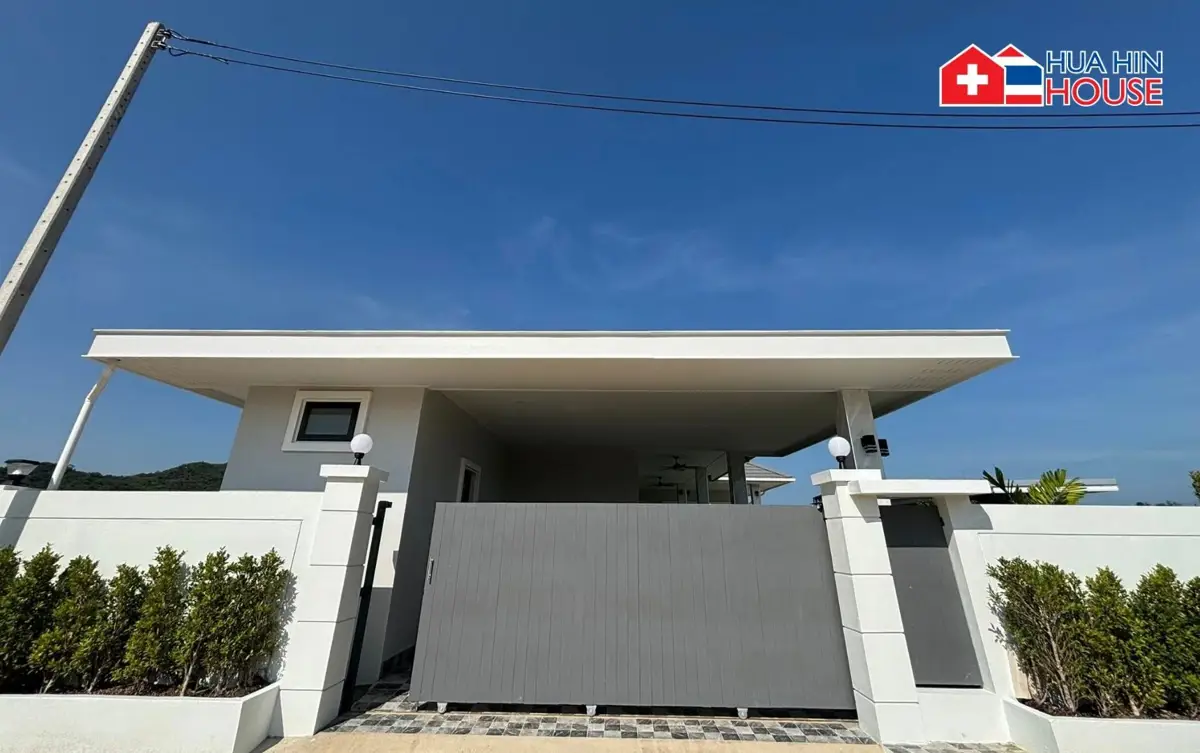 Pool Villa with Mountain Views – 3 Bedroom Home in Pranburi - House - Pran Buri - 