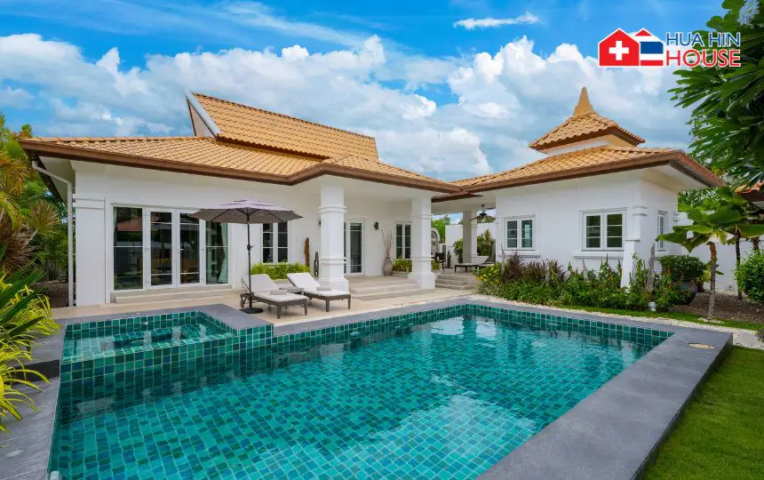 Luxury Pool Villa in an Exclusive Golf Residential Estate – Hua Hin - House - Nong Kae - Hua Hin