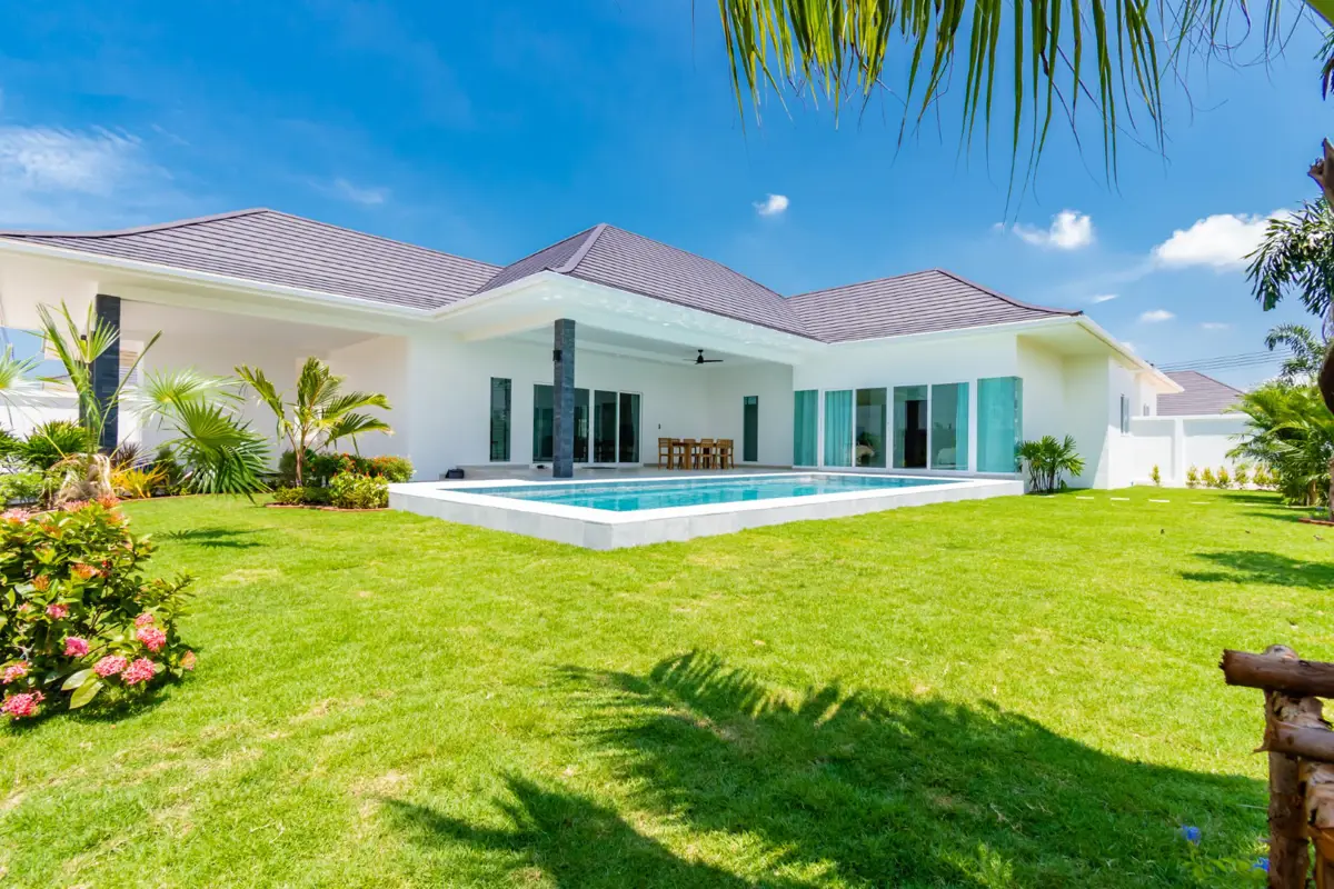 Discover Luxury Living in Hua Hin - House - Thap Tai - 