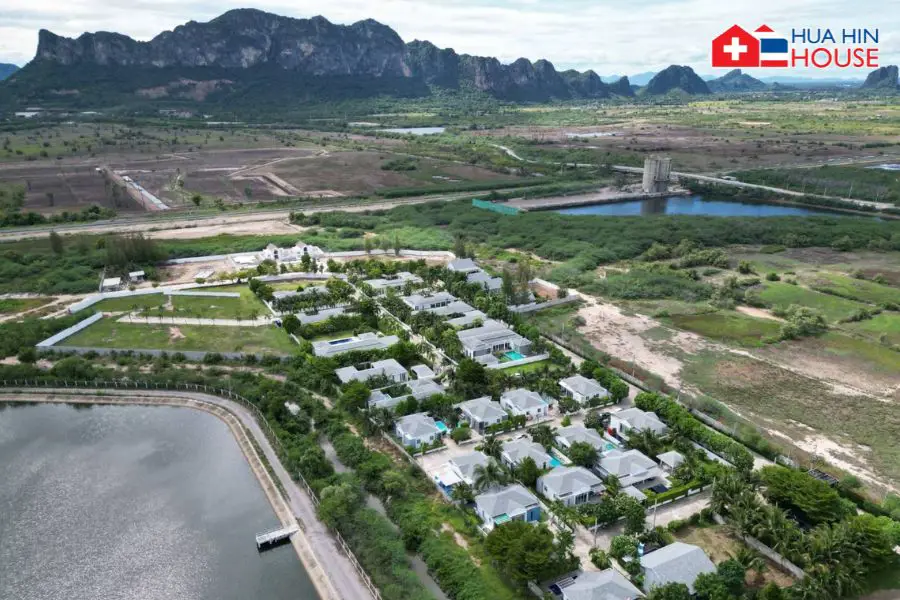 Mountain View Home, Pool Side Living - House - Cha-am - Cha-am