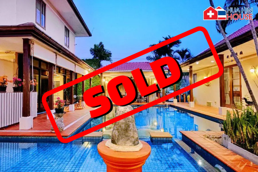 Multi-Generation Luxury Pool-Villa - House -  - 