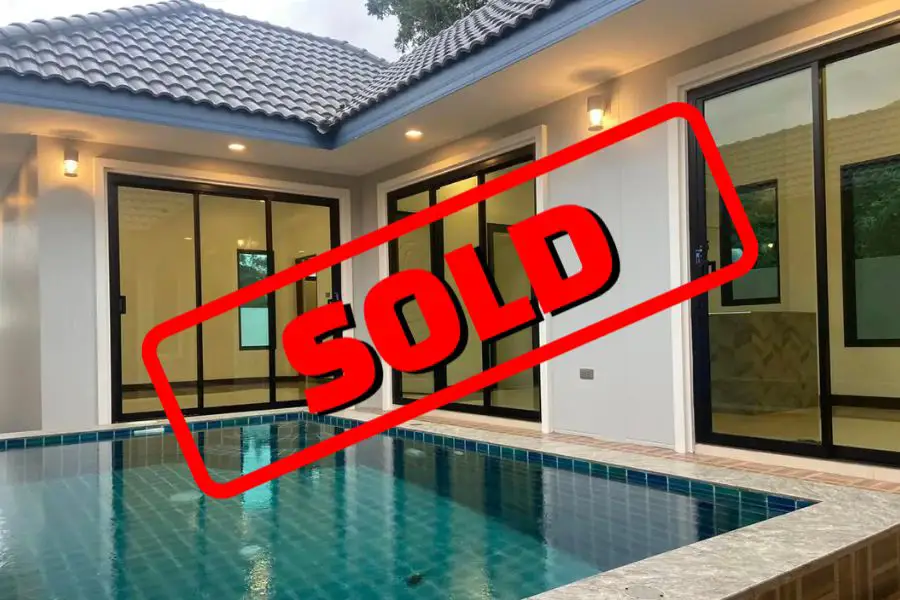 Distinctive Living: Stylish House for Sale, No Fees! - House - Hin Lek Fai - 