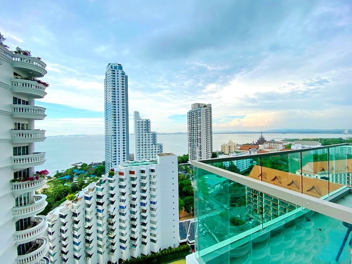 Condominium for sale Wong Amat Pattaya