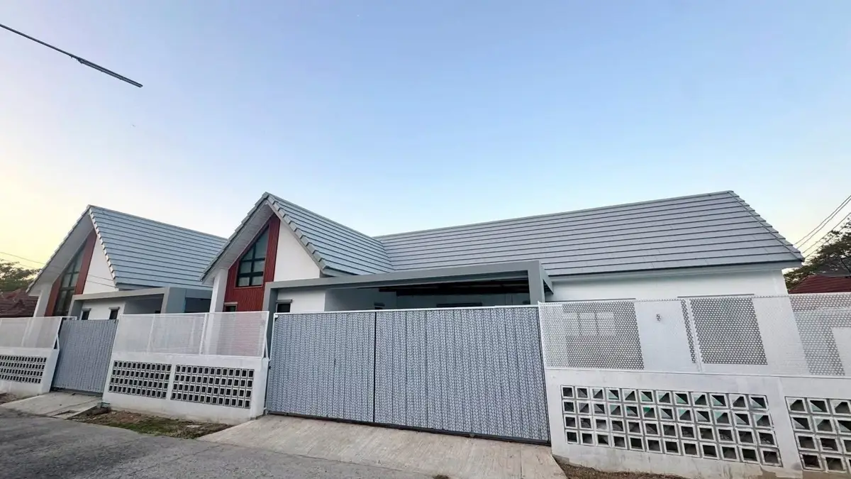 Detached house with swimming pool  Soi Siam for Sale - House - Thanon Pornprapanimit - 