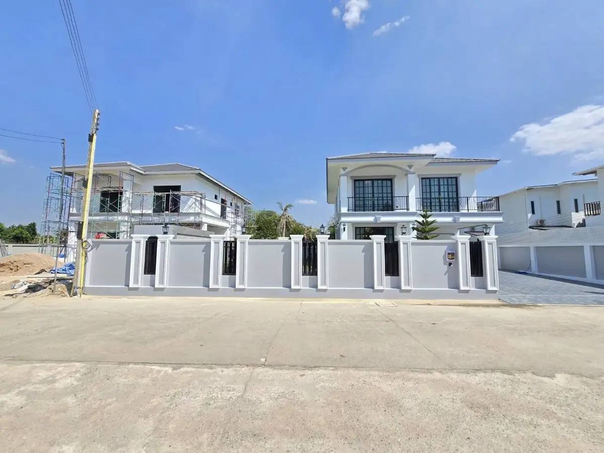Two-story house with swimming pool for sale. - House - Chak Nork - 