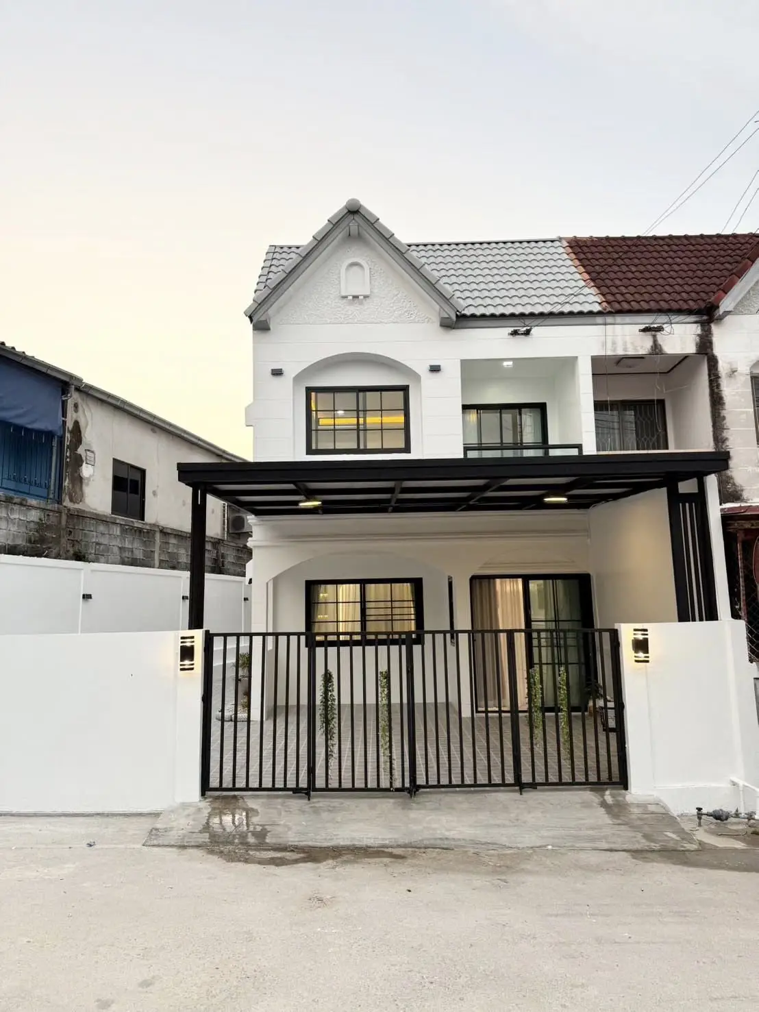 Townhouse for Sale  End Unit Siam Country Club - Town House - Thanon Pornprapanimit - 