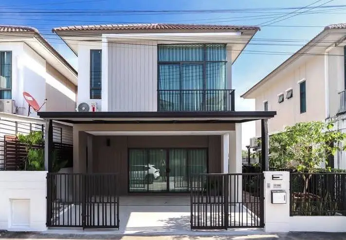 Two-story detached house in Pruksa Village, Rong Po. - House - Bang Lamung - 
