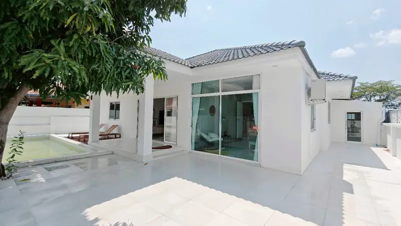 Villa for sale with private pool, Pattaya Tropical Village Phase - House - Thanon Pornprapanimit - 